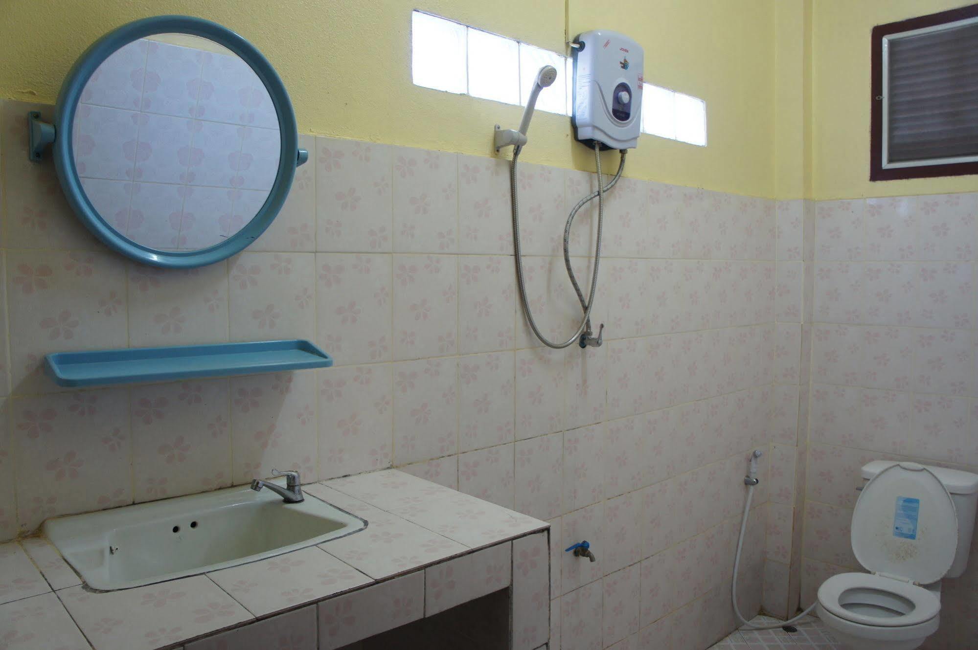 Viengsavanh Guesthouse Vang Vieng Buitenkant foto