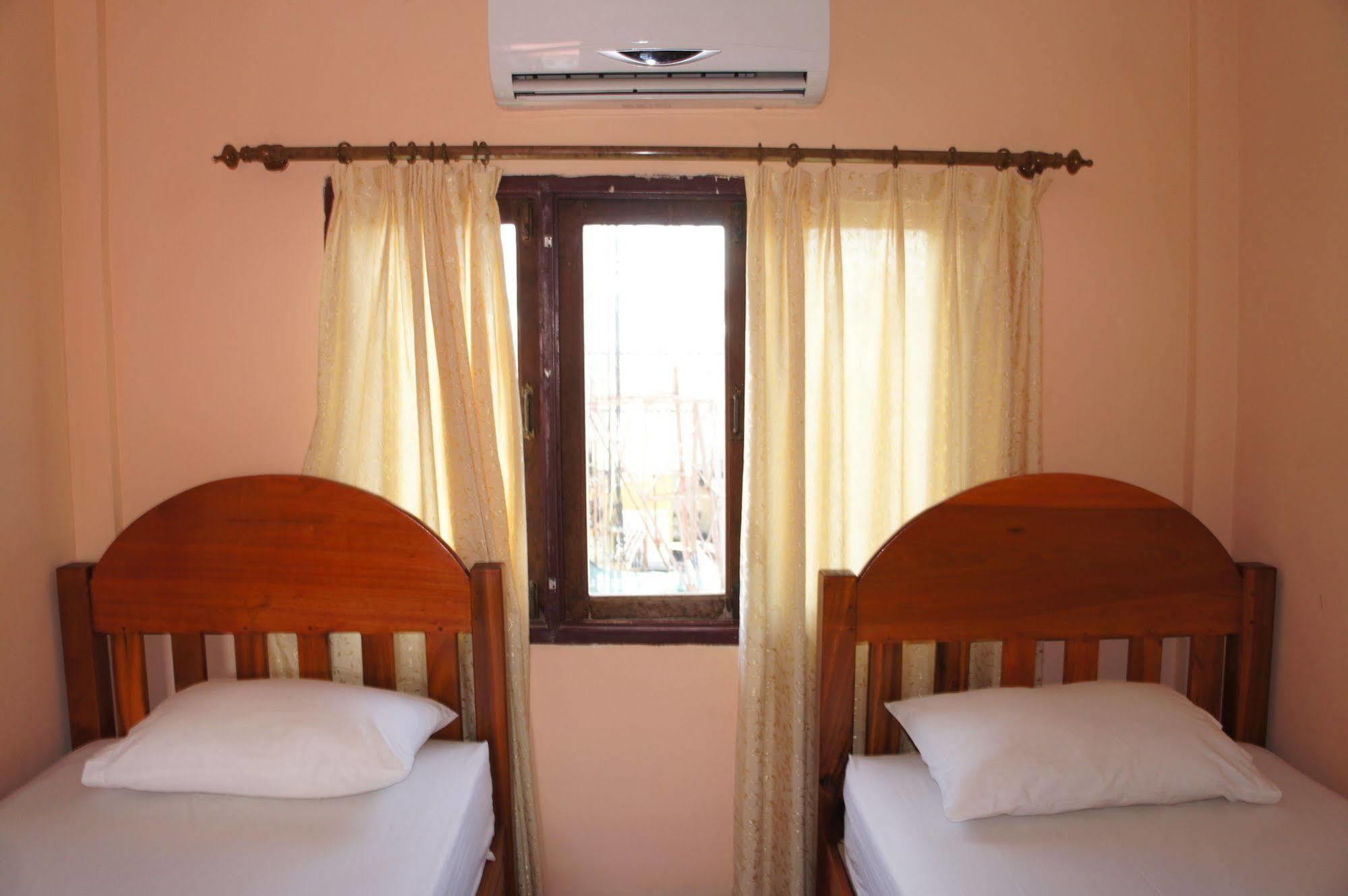 Viengsavanh Guesthouse Vang Vieng Buitenkant foto