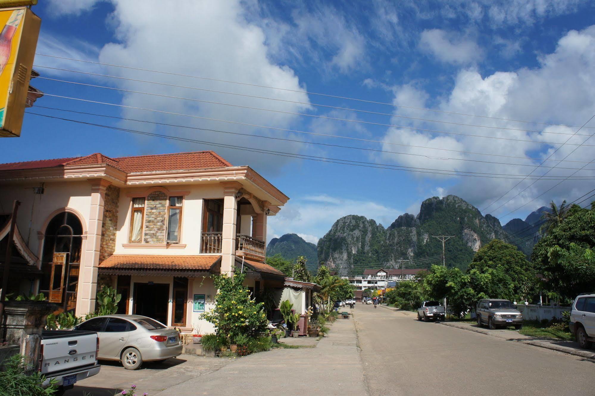 Viengsavanh Guesthouse Vang Vieng Buitenkant foto